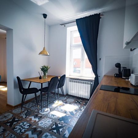 Nalu Black&White Apartment No 8 Katowice Exterior photo